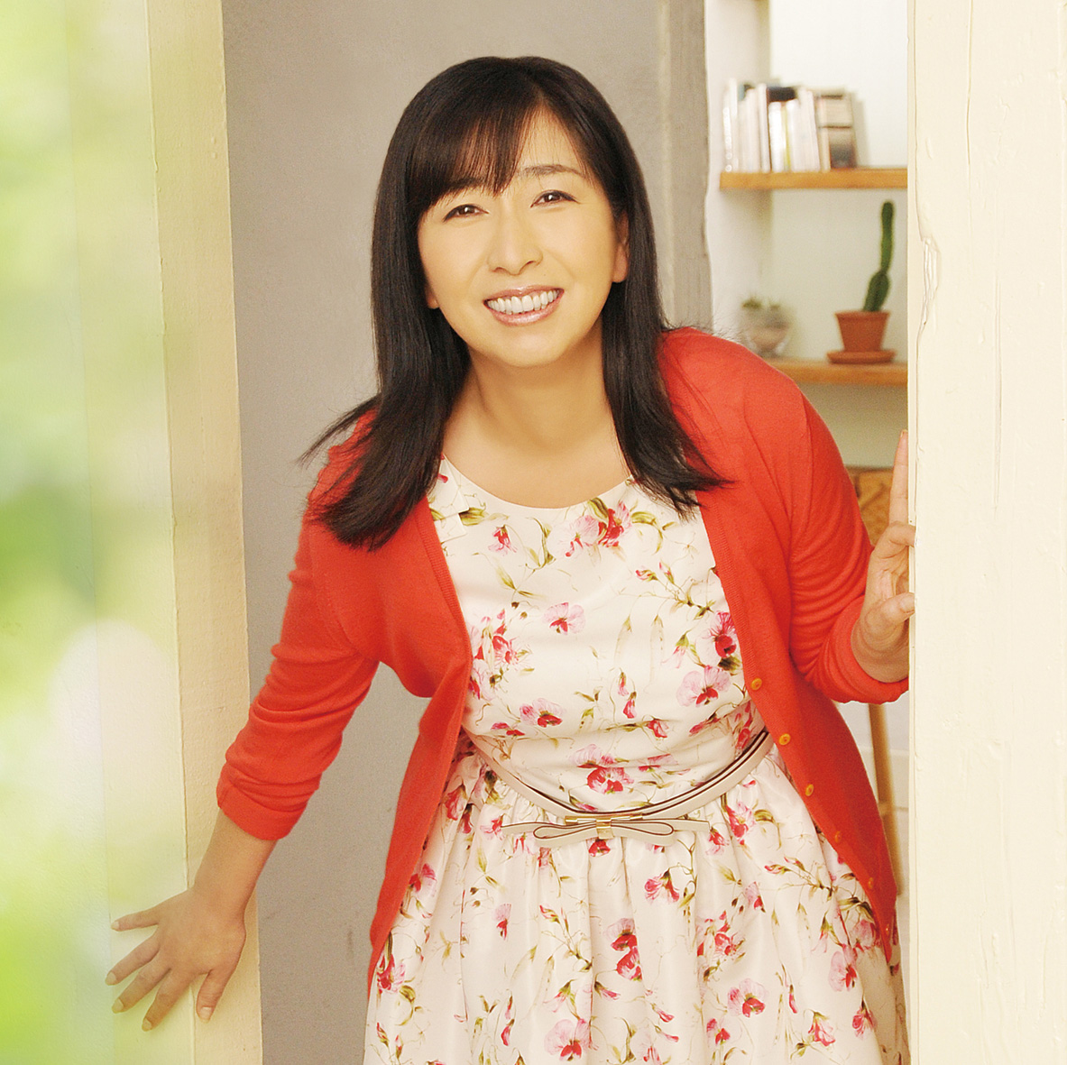 岡村孝子｜「あみん」から始まった音楽人生！白血病を乗り越え、音楽